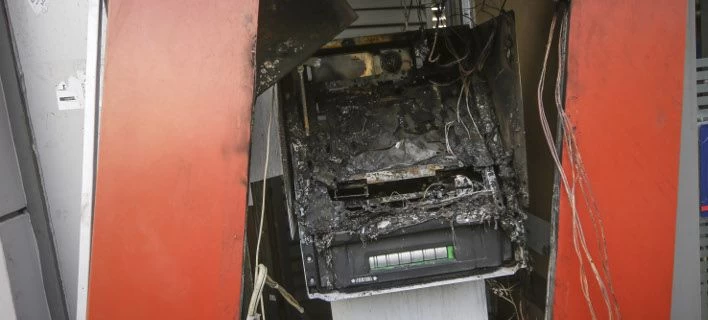 Aνατίναξαν δυο ΑΤΜ σε Λυκόβρυση και Αγίους Αναργύρους